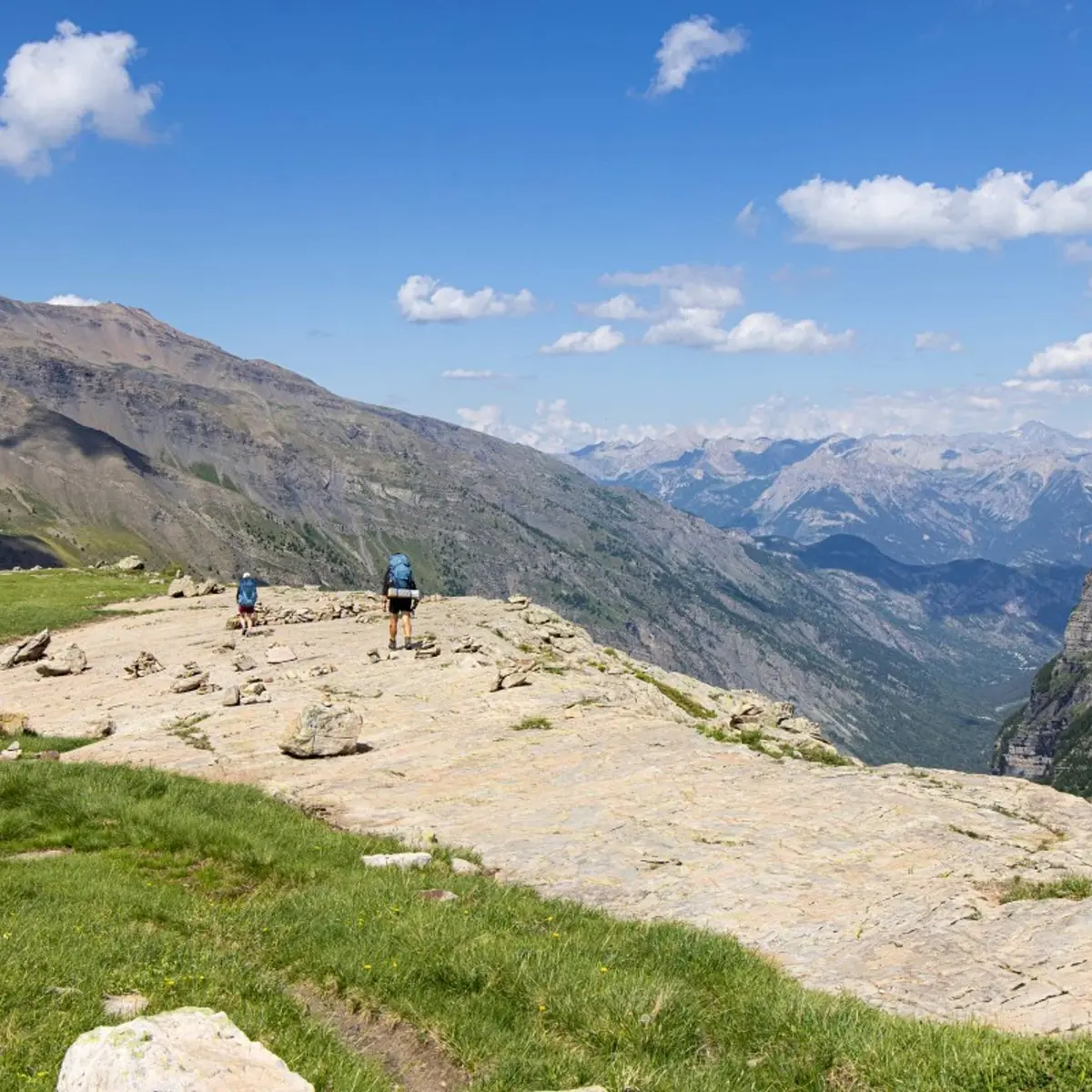 Sur le sentier des lacs Palluel et Faravel