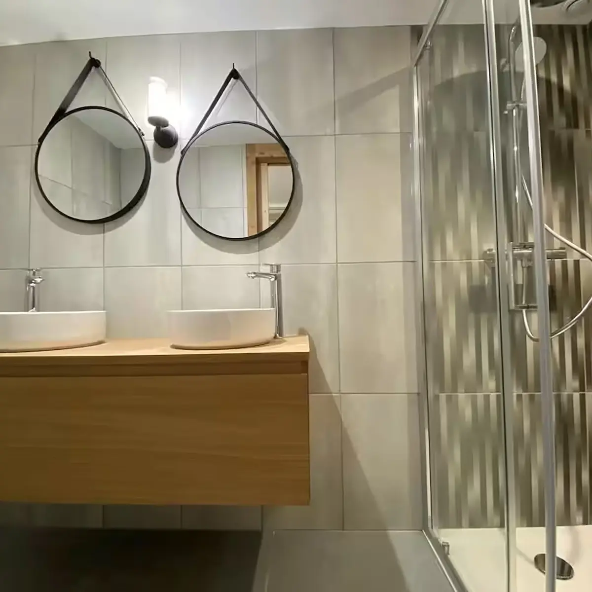 Salon - Bois Colombes Apt 005_Châtel