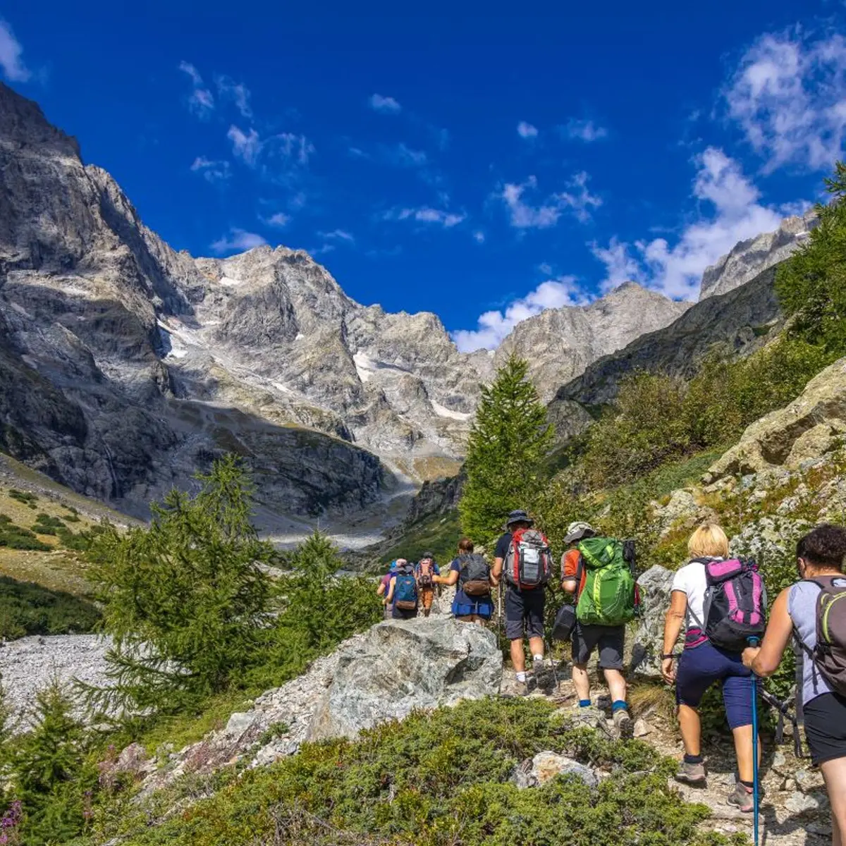 Montée vers le refuge des Bans