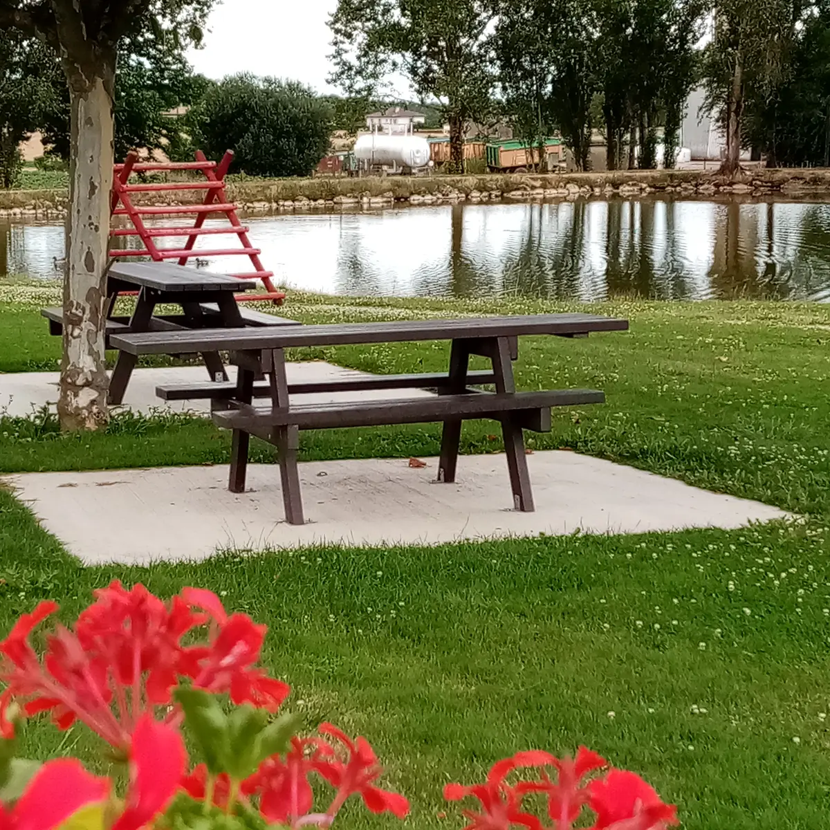 Aire pique nique Lavit