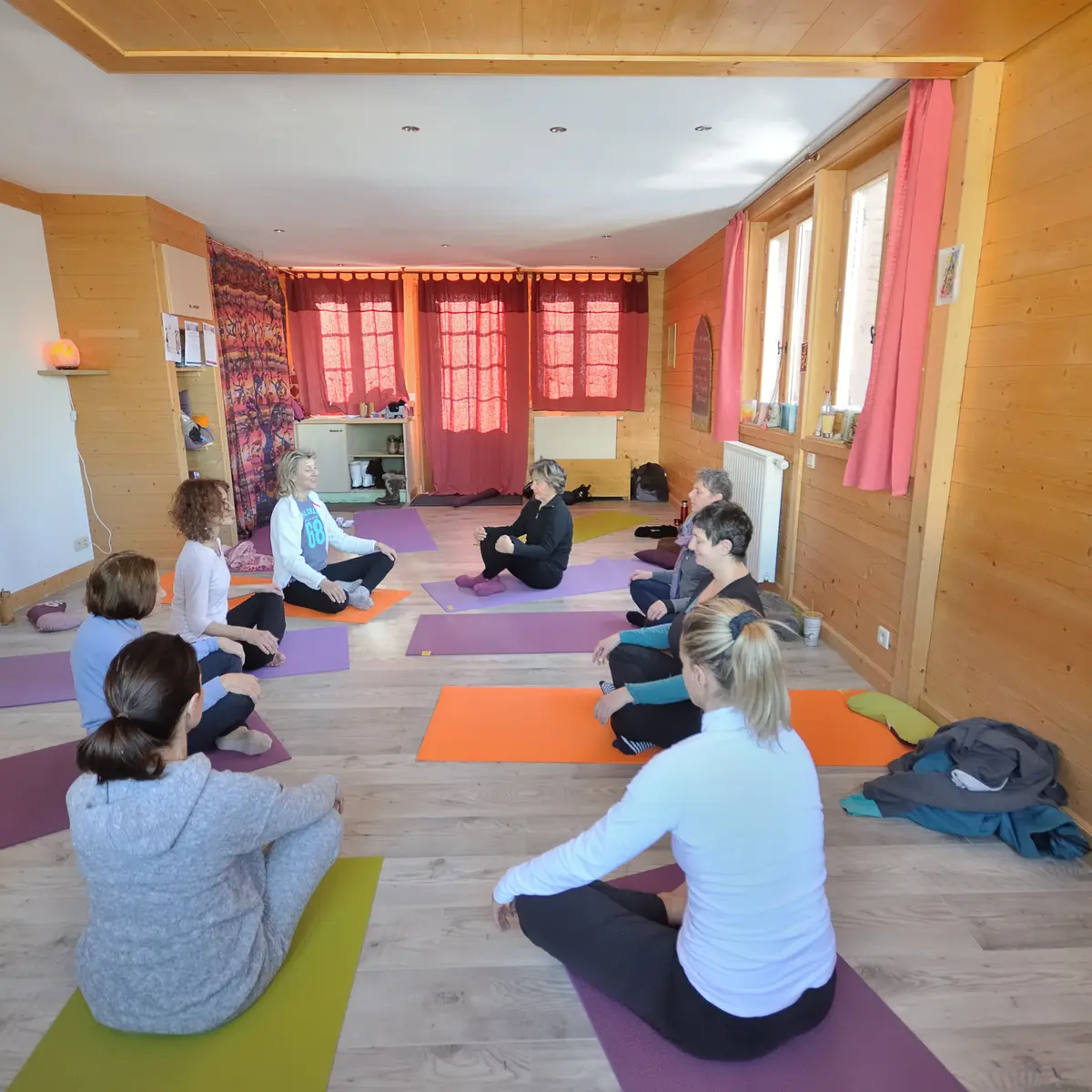 Cours de yoga avec Yoga, chemin de vie