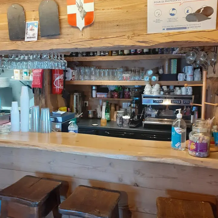 Bar restaurant
