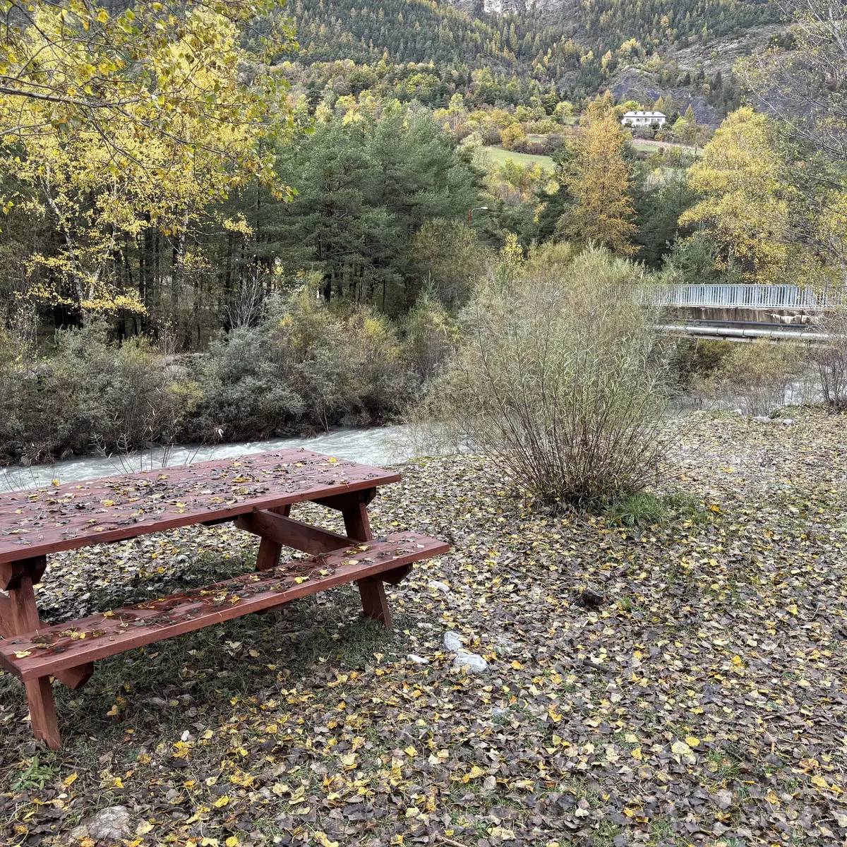 aire Pique-nique la Buissiere Colmars