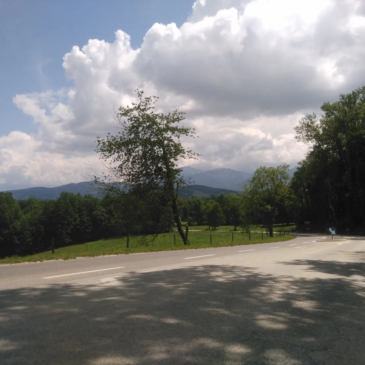 En descendant sur la Motte