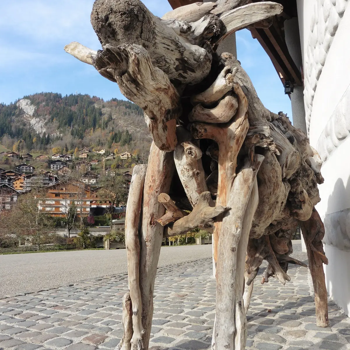 Art Vache : La Vache en bois flotté