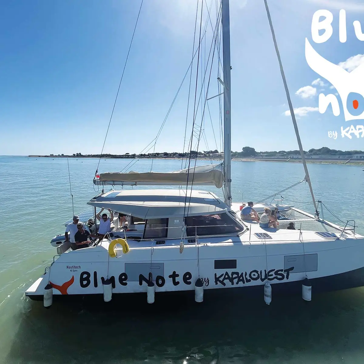 Blue Note sailing catamaran by Kapalouest