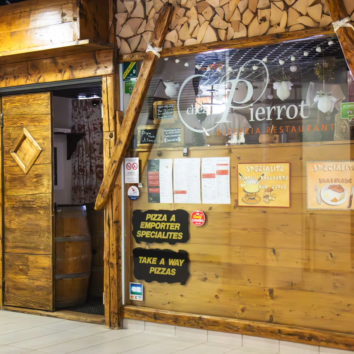 Devanture du restaurant dans la galerie marchande de Flaine Forum