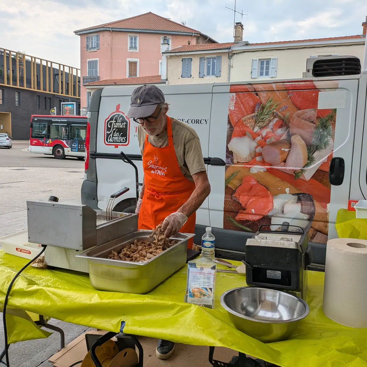 Guinguette à Bourg-en-Bresse pour la promotion de la Carpe avec goujonnettes (centre ville)