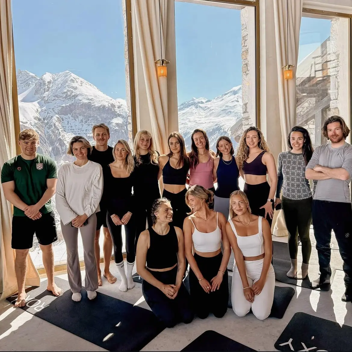 Team - Yoga - La Folie Douce - Val d'Isère