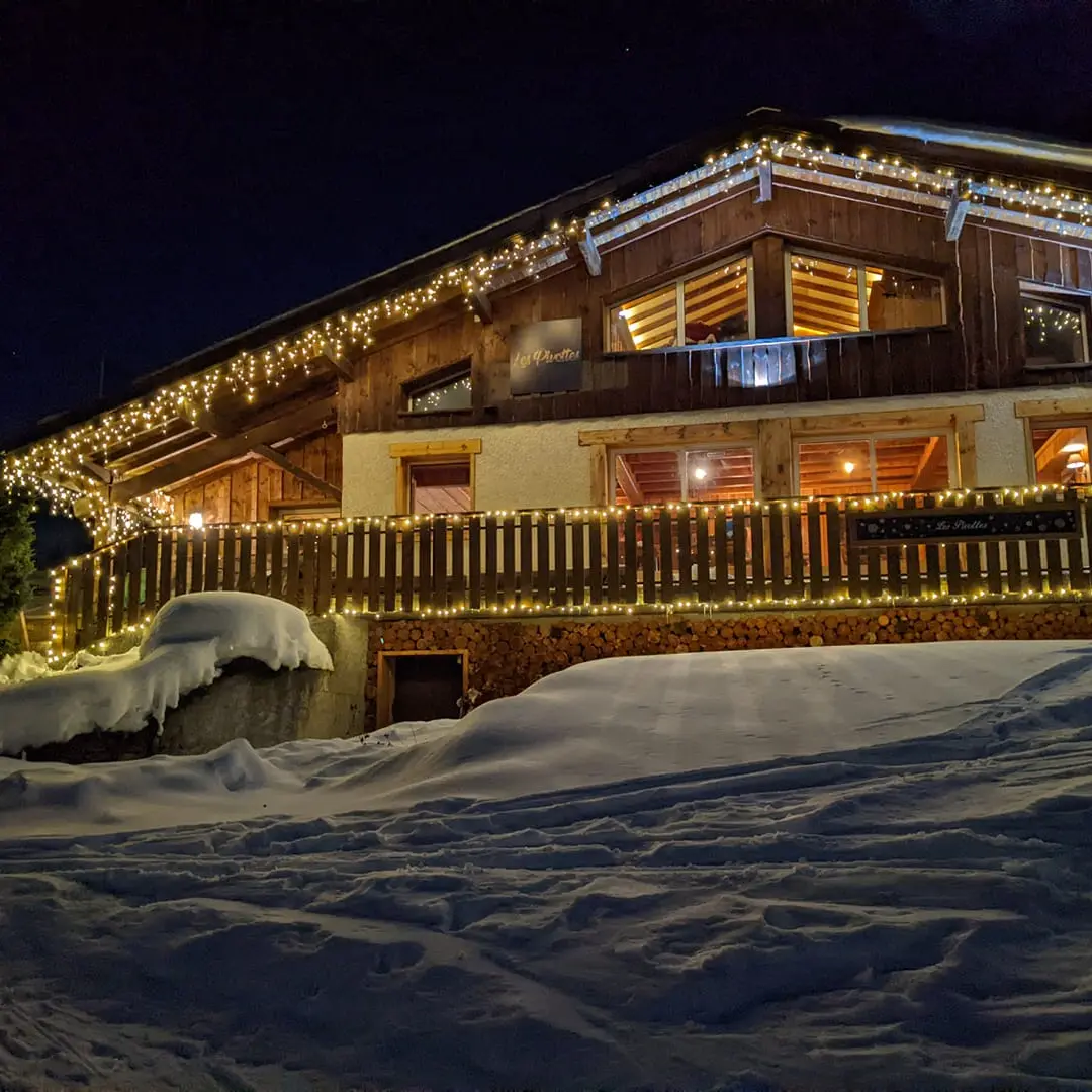 Les Pivottes en hiver, de nuit