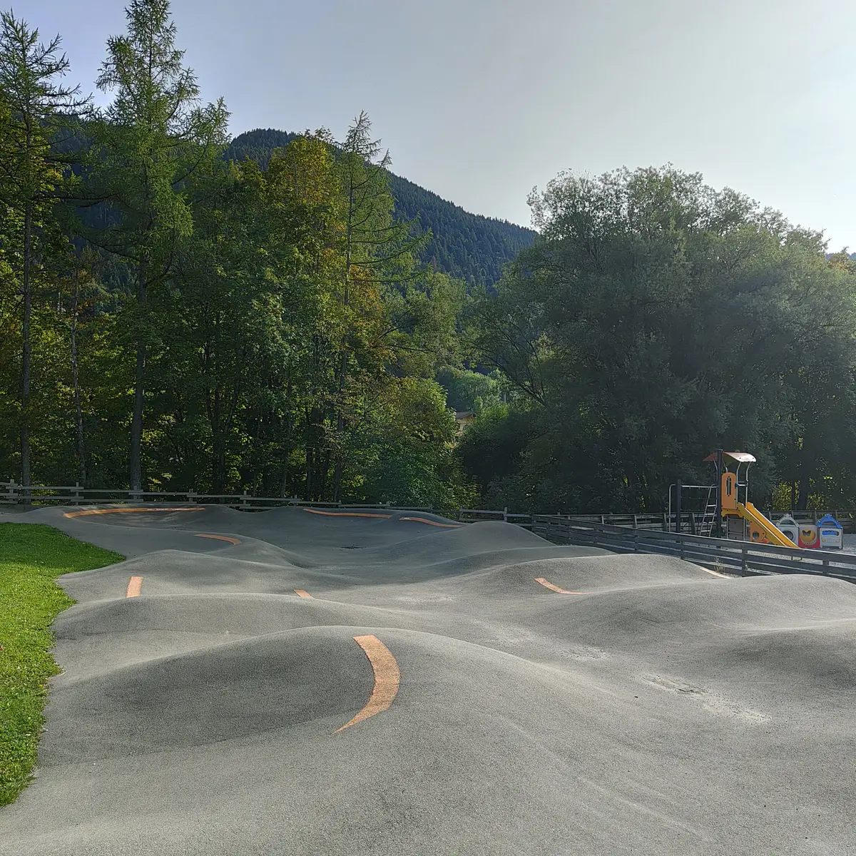 Vue sur le pumptrack