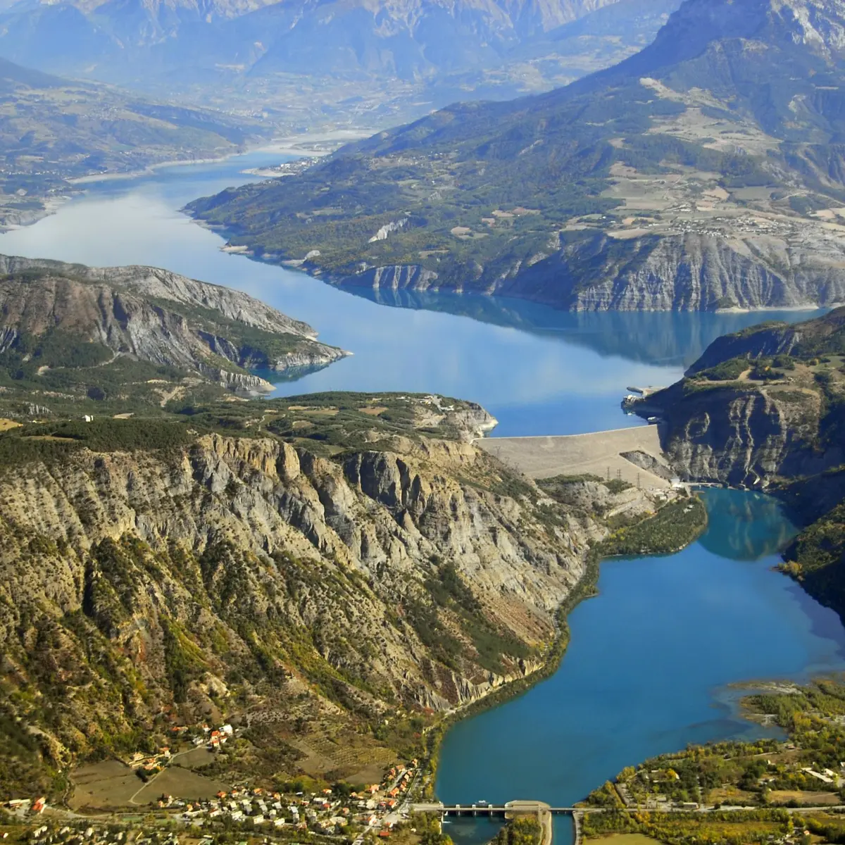 Barrage de Serre-Ponçon vue du ciel