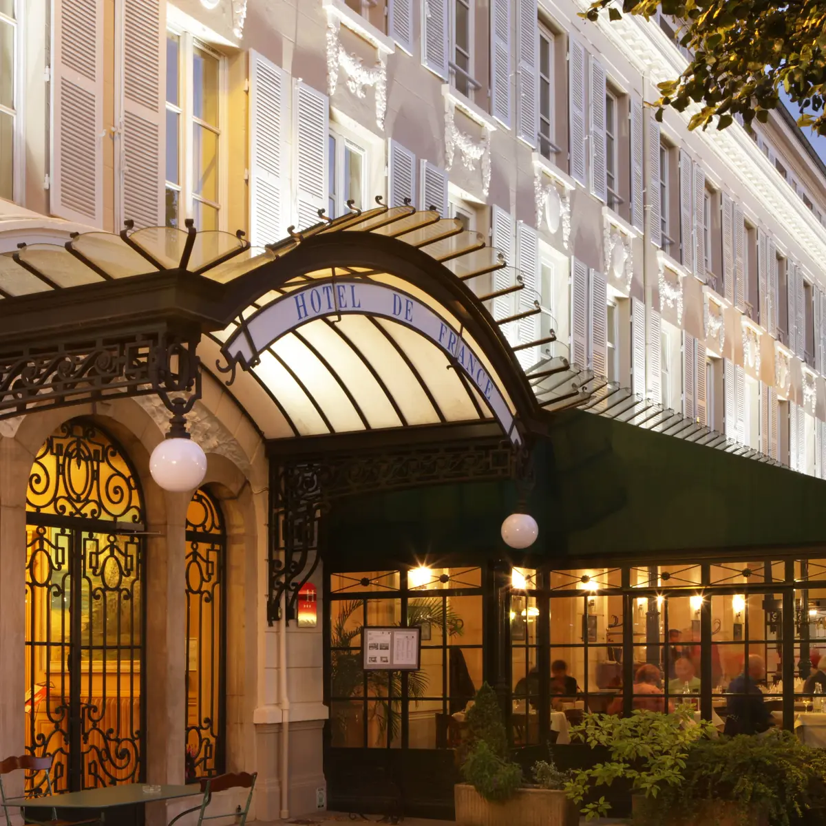 Façade du Best Western Hôtel de France