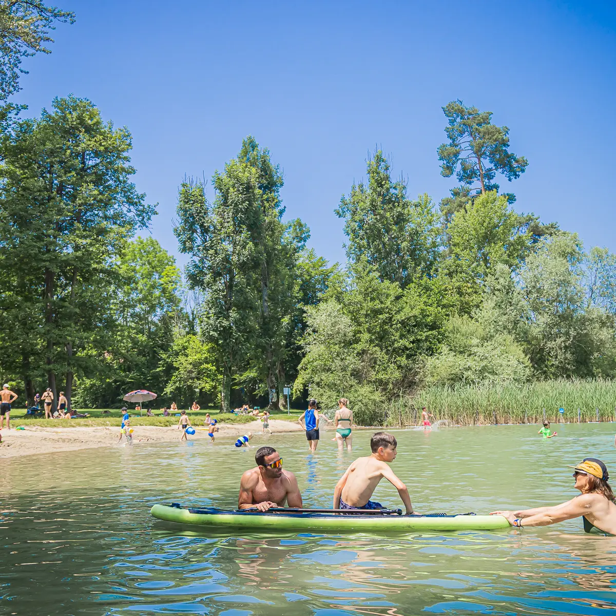 Paddle sur la plage de Bon vent