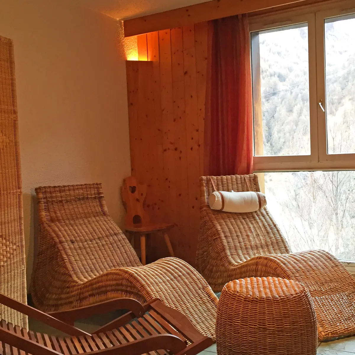 salle de détente face à la Meije