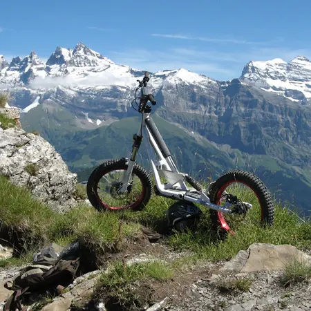 Trottinnette de descente, nouveauté EXCLUSIVE du magasin Intersport Les Houches