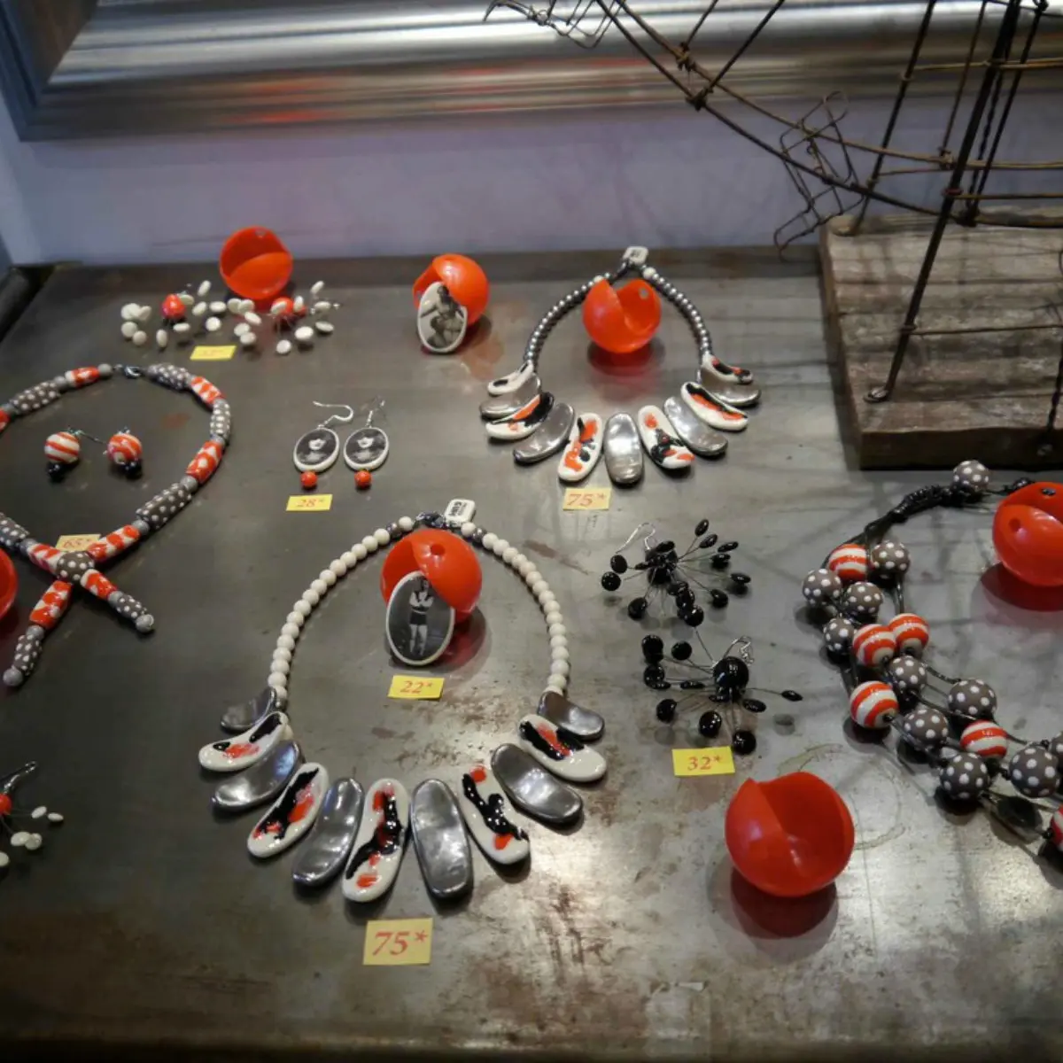 Jewellery presentation