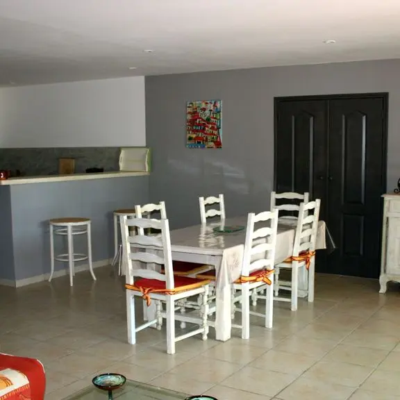 Meublé Bananier Salle à manger