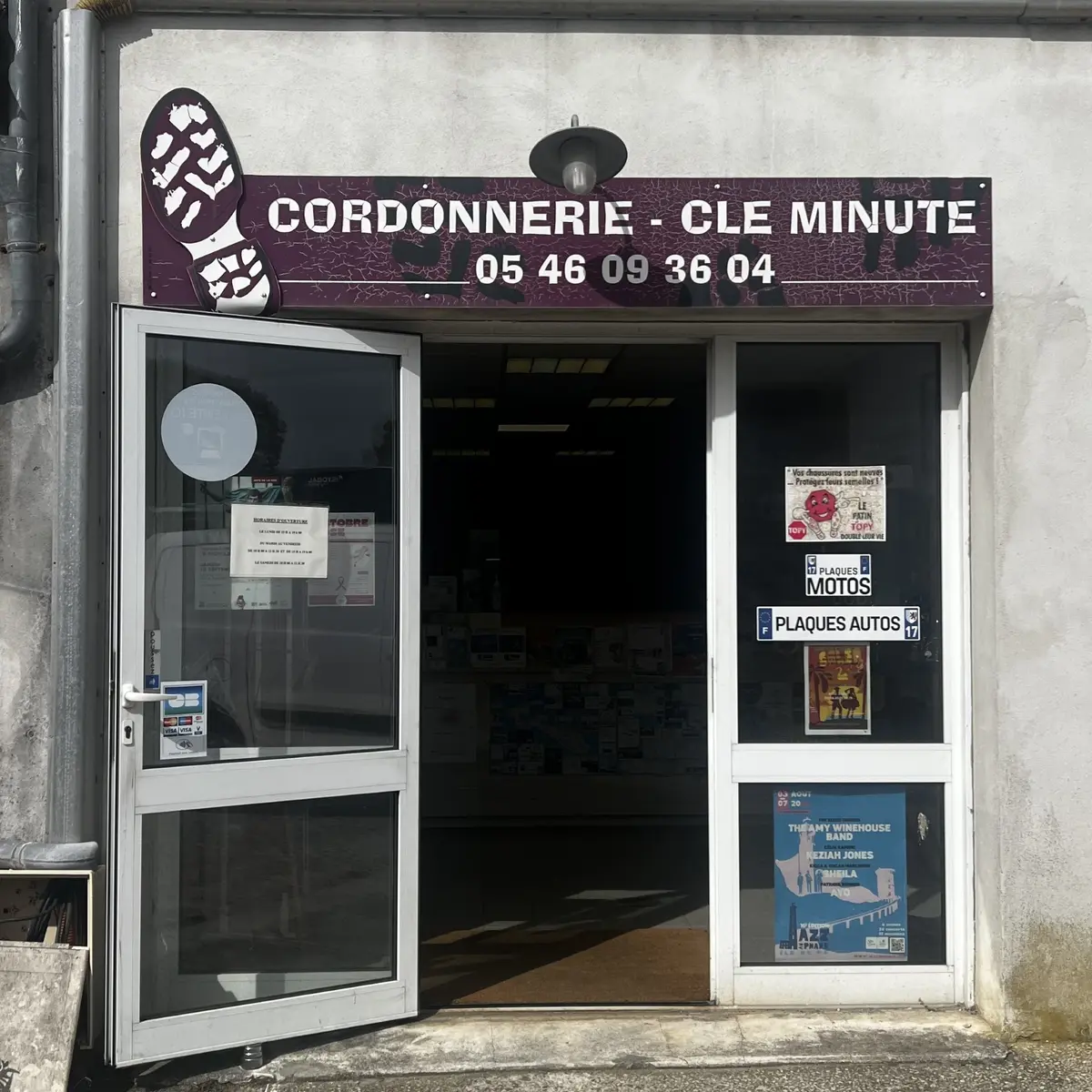 Schuhmacher und Schlüssel