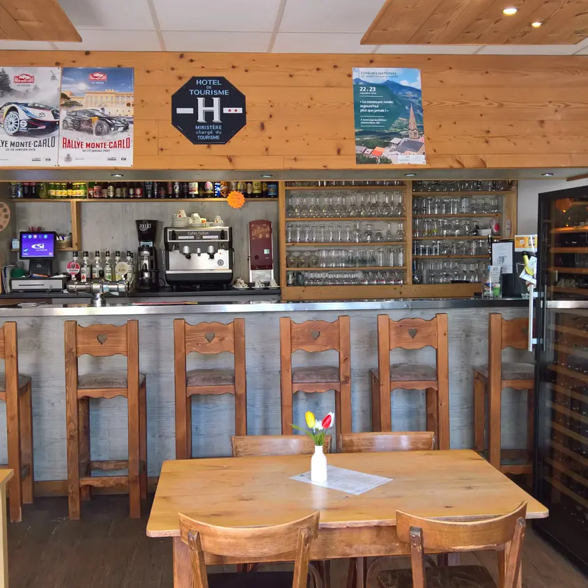 Les Fauvettes à St Léger-les-Mélèzes