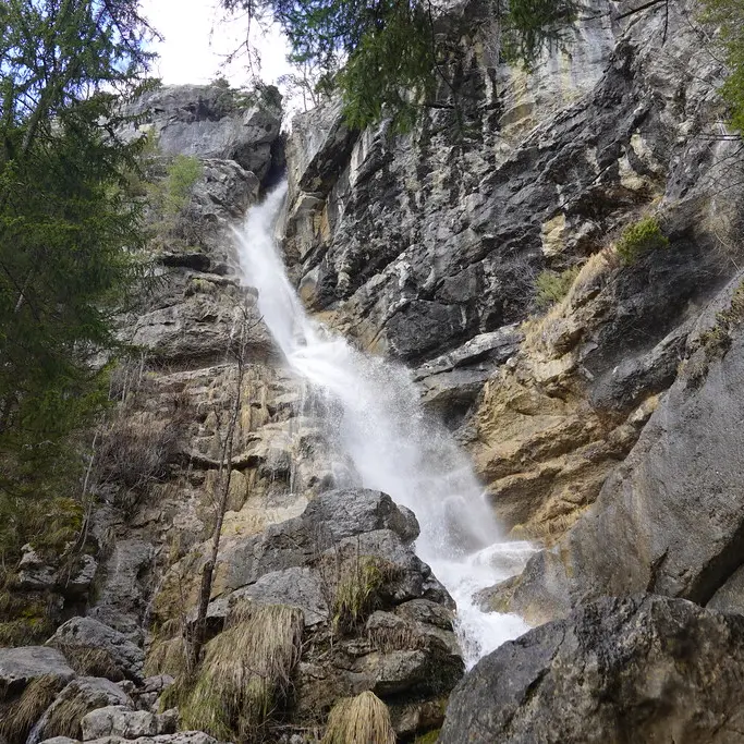 Cascade de Morette - Photo sous licence Creative Commons https://creativecommons.org/licenses/by/2.0/