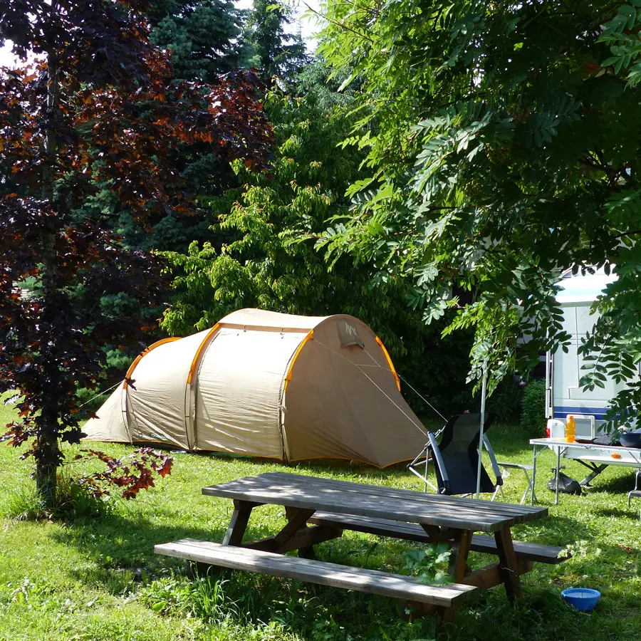 Camping Les Taillas à Ancelle, vallée du Champsaur