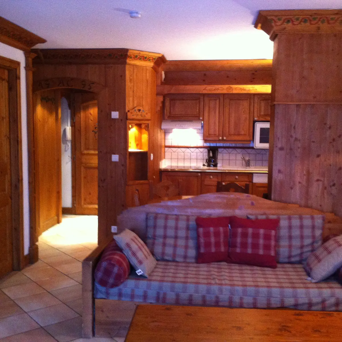 Le-Cristal-Scotton 3