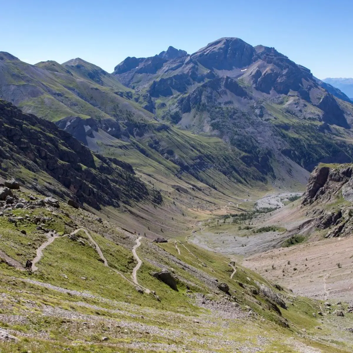 Montée au lac de l'Eychauda