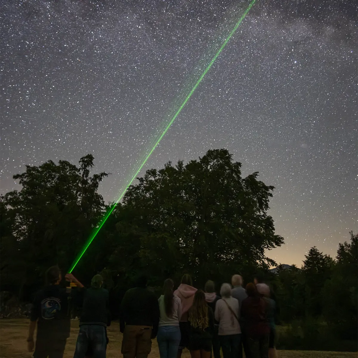 Groupe sous les étoiles