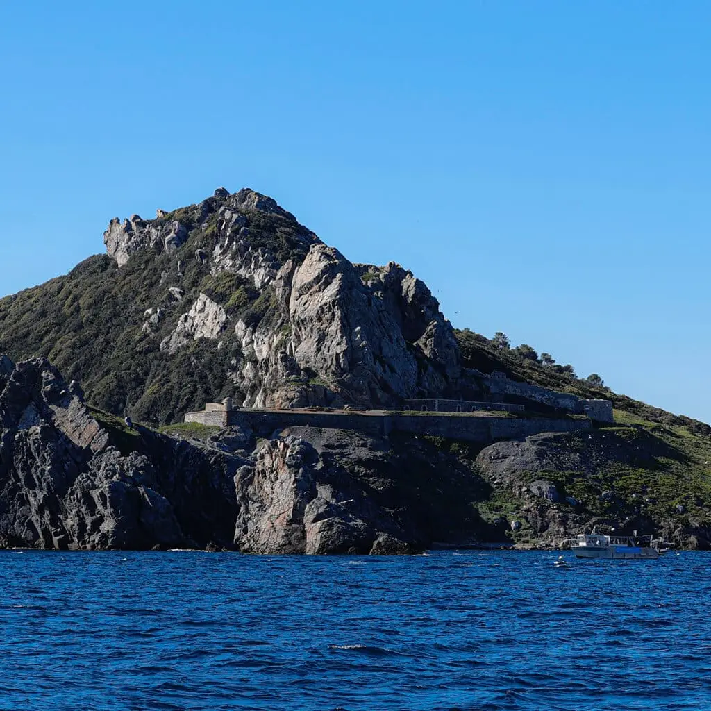 Promenade côtière avec les Bateliers de la Côte d'Azur depuis la Londe-les-Maures