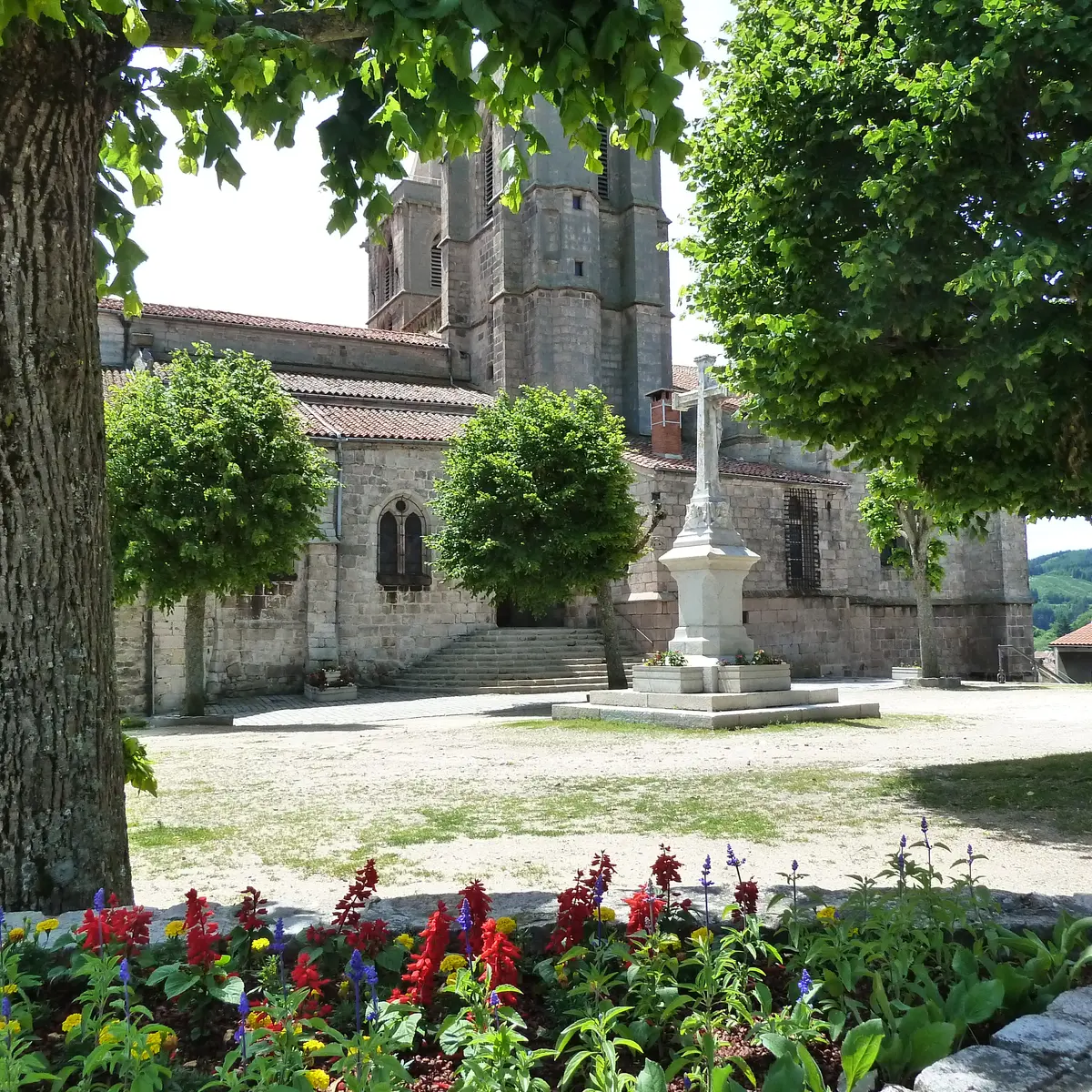 St Bonnet le Château - Village de caractère