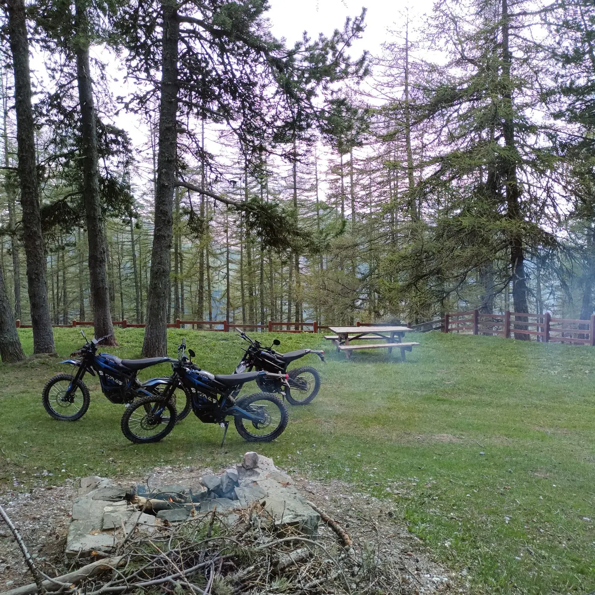 Clos Besson - Rando Evasion Moto (R.E.M) CROTS