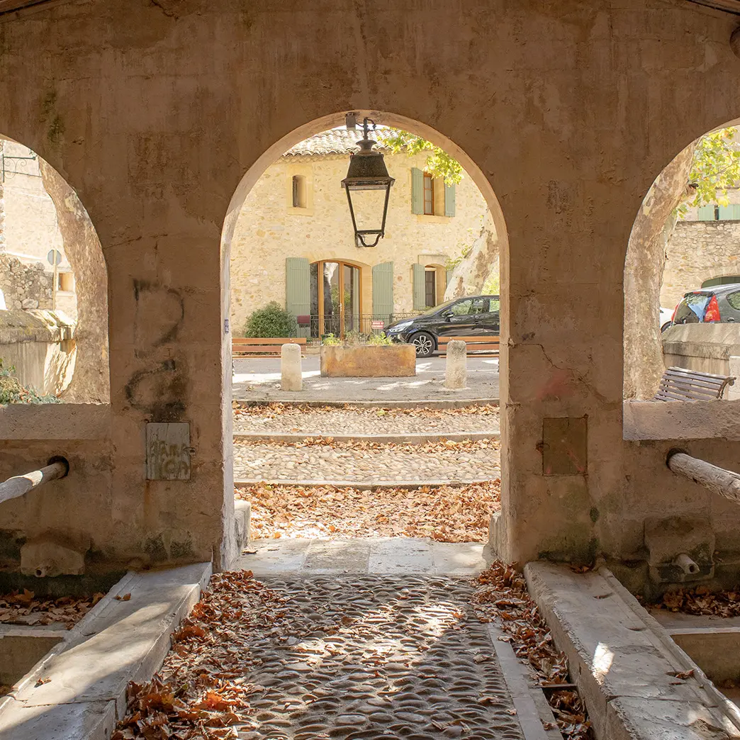 Le lavoir à 3 arcades_Aureille