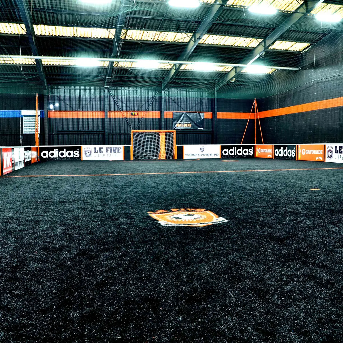 Le Five, terrain de football en gazon synthétique, ouvert à tous, différents lieux en Ile-de-France 2016