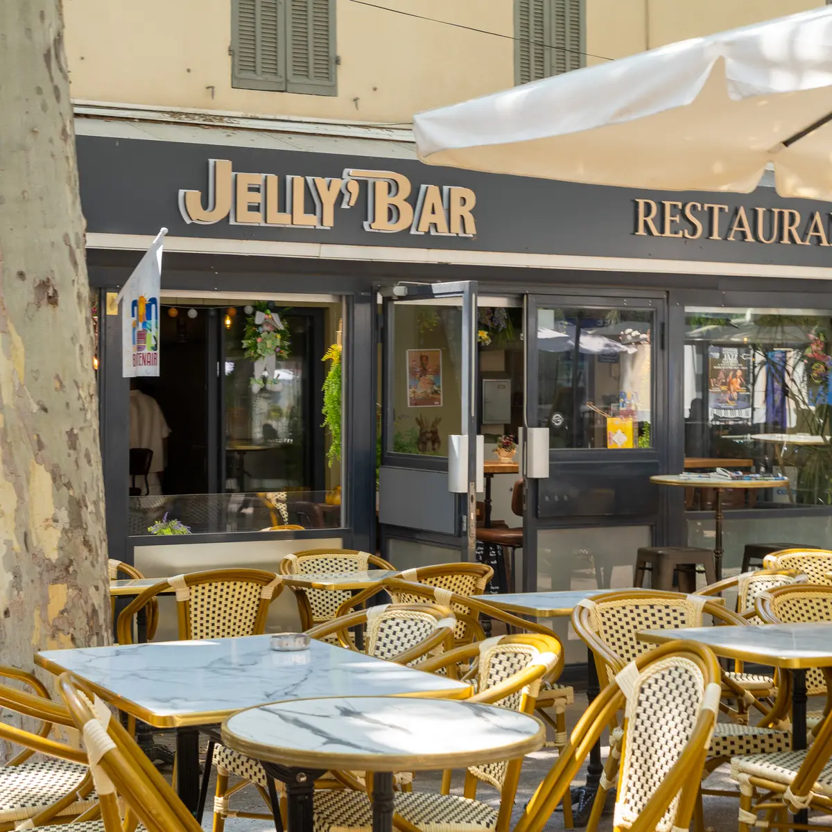 Jellybar_Saint-Cyr-sur-Mer