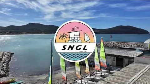 bienvenue à la sngl (club de voile - saint cyr sur mer)