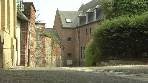 Eu, on y reste ou on y revient !