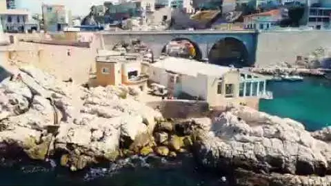 balade en tuk tuk autour de notre dame et petit panier