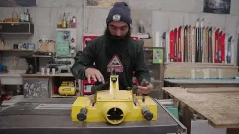 Ski en bois : la fabrication artisanale de Ski Bois Tardy