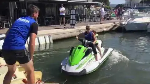 locations londaises - nautique evasion - jet ski, bateau sans permis, bouée tractée