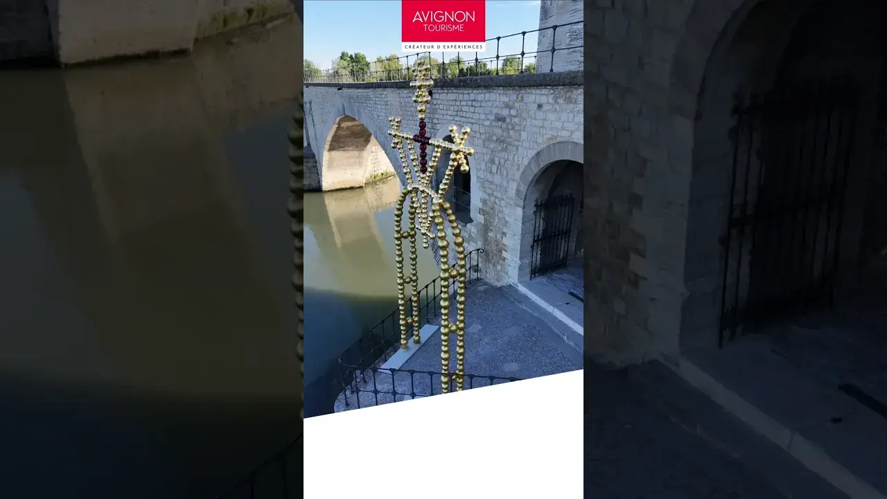 Neugierde Nr. 8 - Was wäre, wenn man Ihnen sagen würde, dass sich in Avignon eine Konstellation entfaltet?