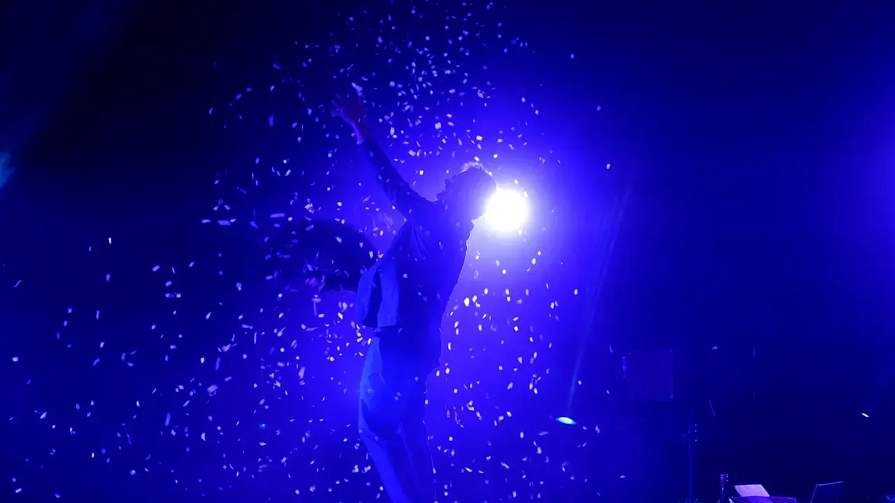 stef correas magicien mentaliste teaser (short play)