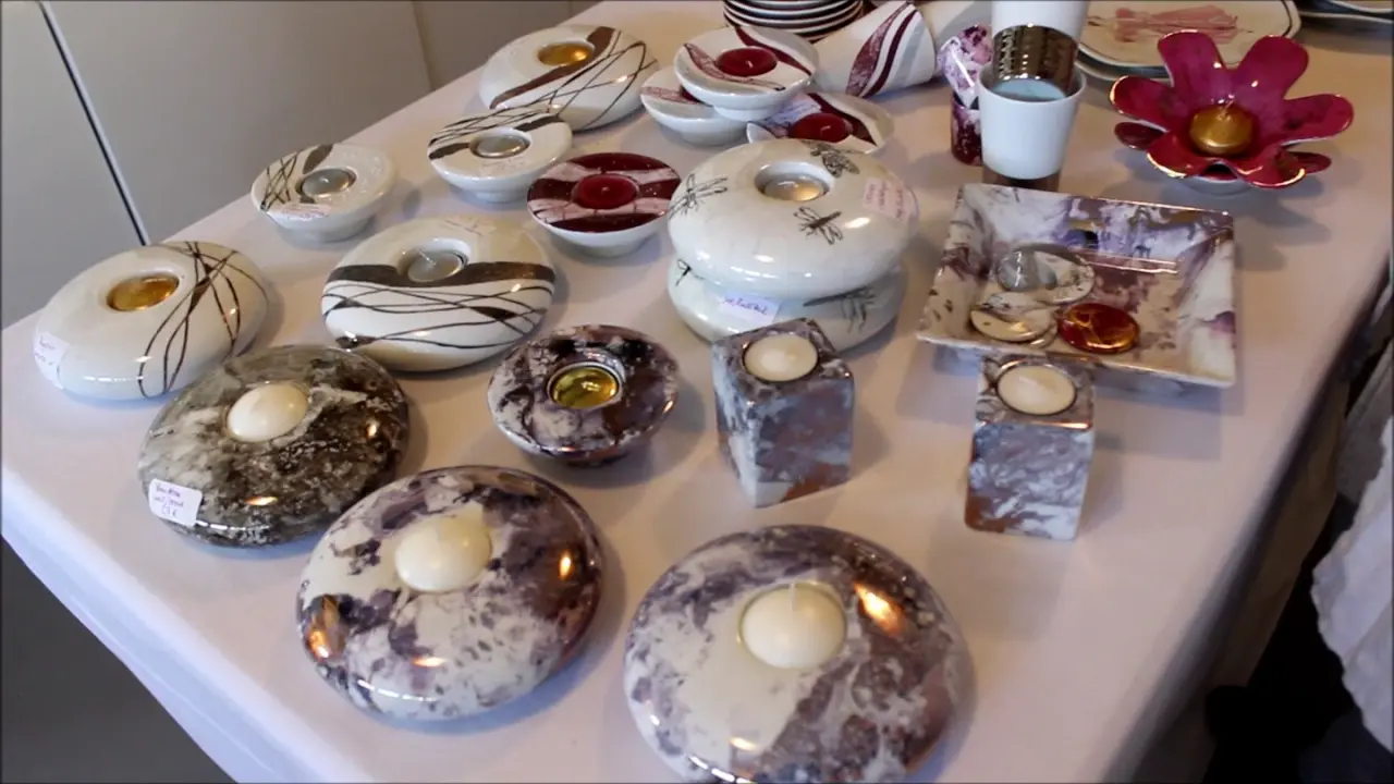 alix de latour-lasserre - fleur de kaolin - décoration de porcelaine