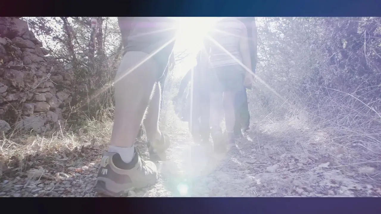 Randonnée pédestre dans la vallée du Célé