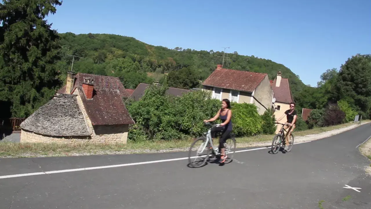 Voie verte Sarlat avec LIBERTY CYCLE
