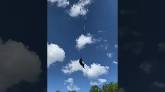 Rope swing - Saut pendulaire