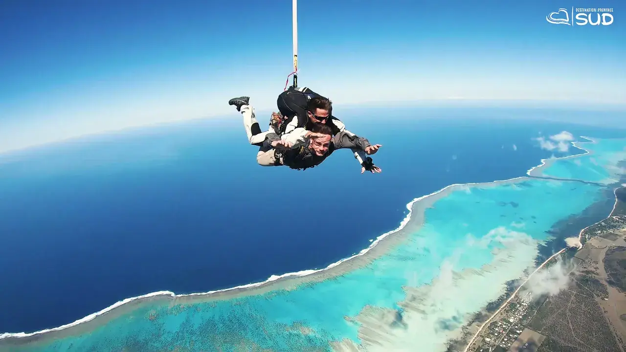 nouméa skydive - saut en parachute au dessus du lagon de poé
