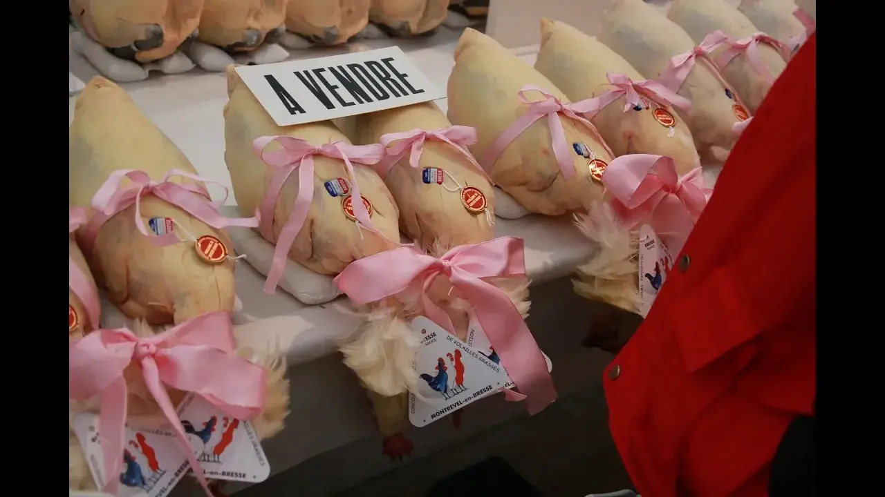 Emmailotage de la volaille de Bresse