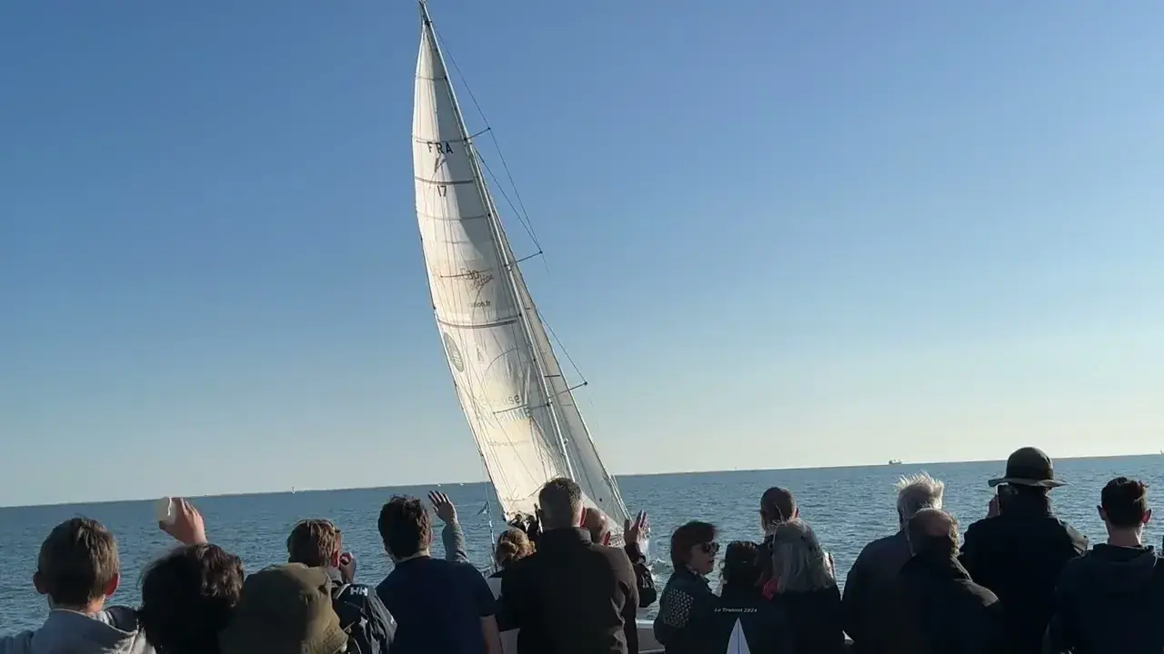 Le départ du Kriter VIII de La Rochelle
