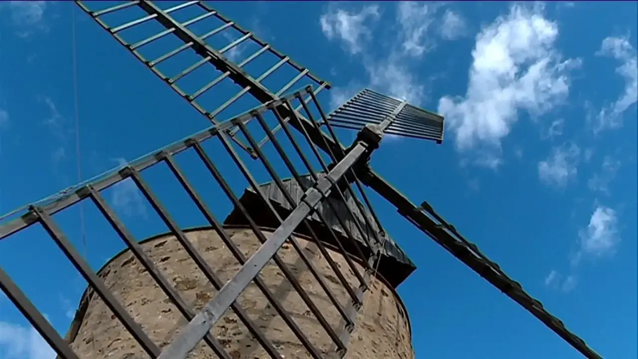 le moulin du bonheur rénové à porquerolles